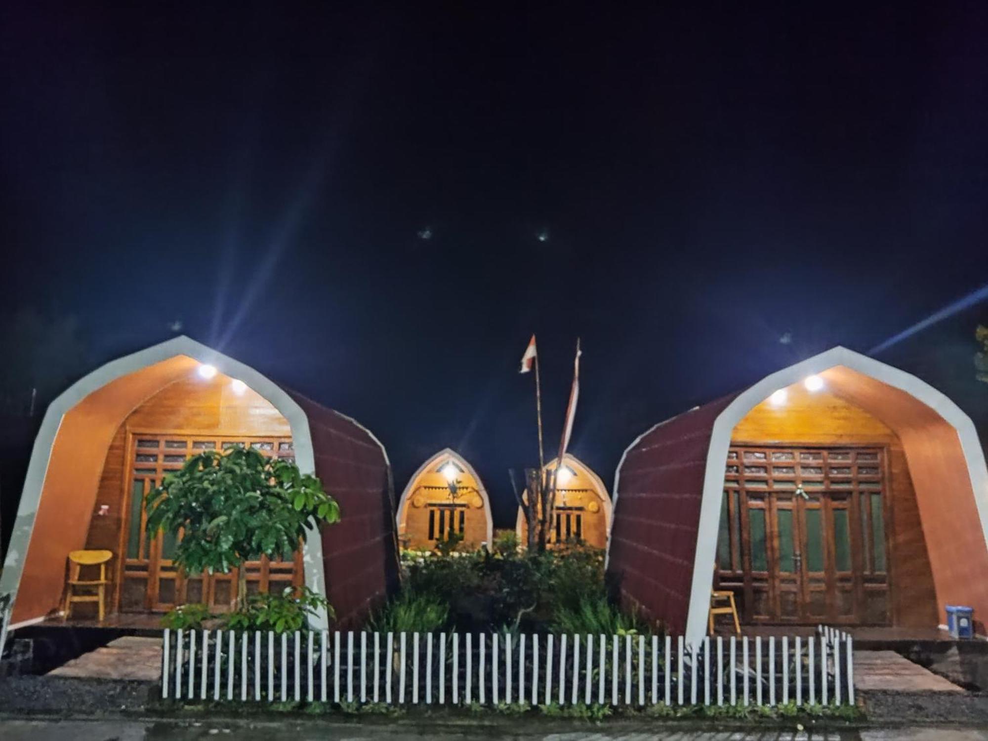 Indah Damai Cottages Sidomukti Exterior foto